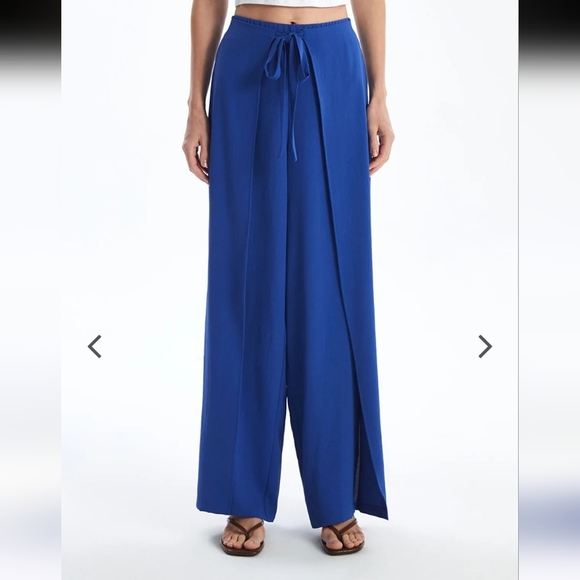 BEBE Layered Wide Leg Summer Trousers In Cobalt Blue. Size MED - Picture 3 of 12